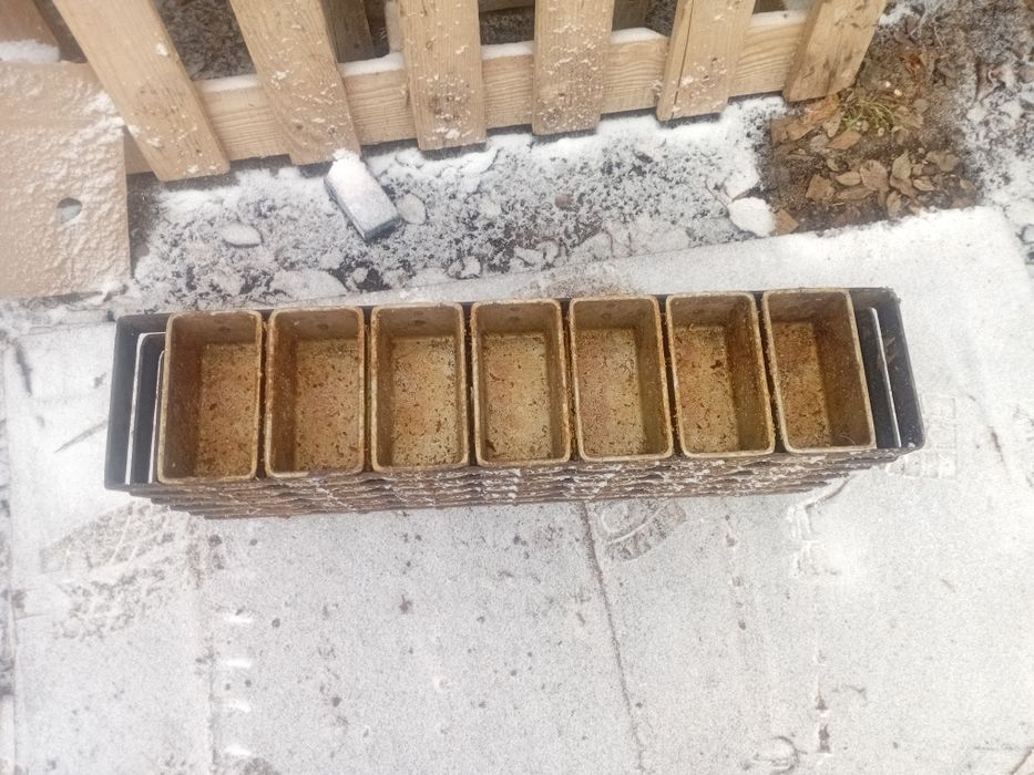 Продам формы для выпечки булок маленькие