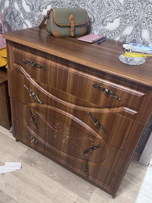 Спальный гарнитур