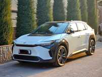Toyota bz4x компактный кроссовер full комплект