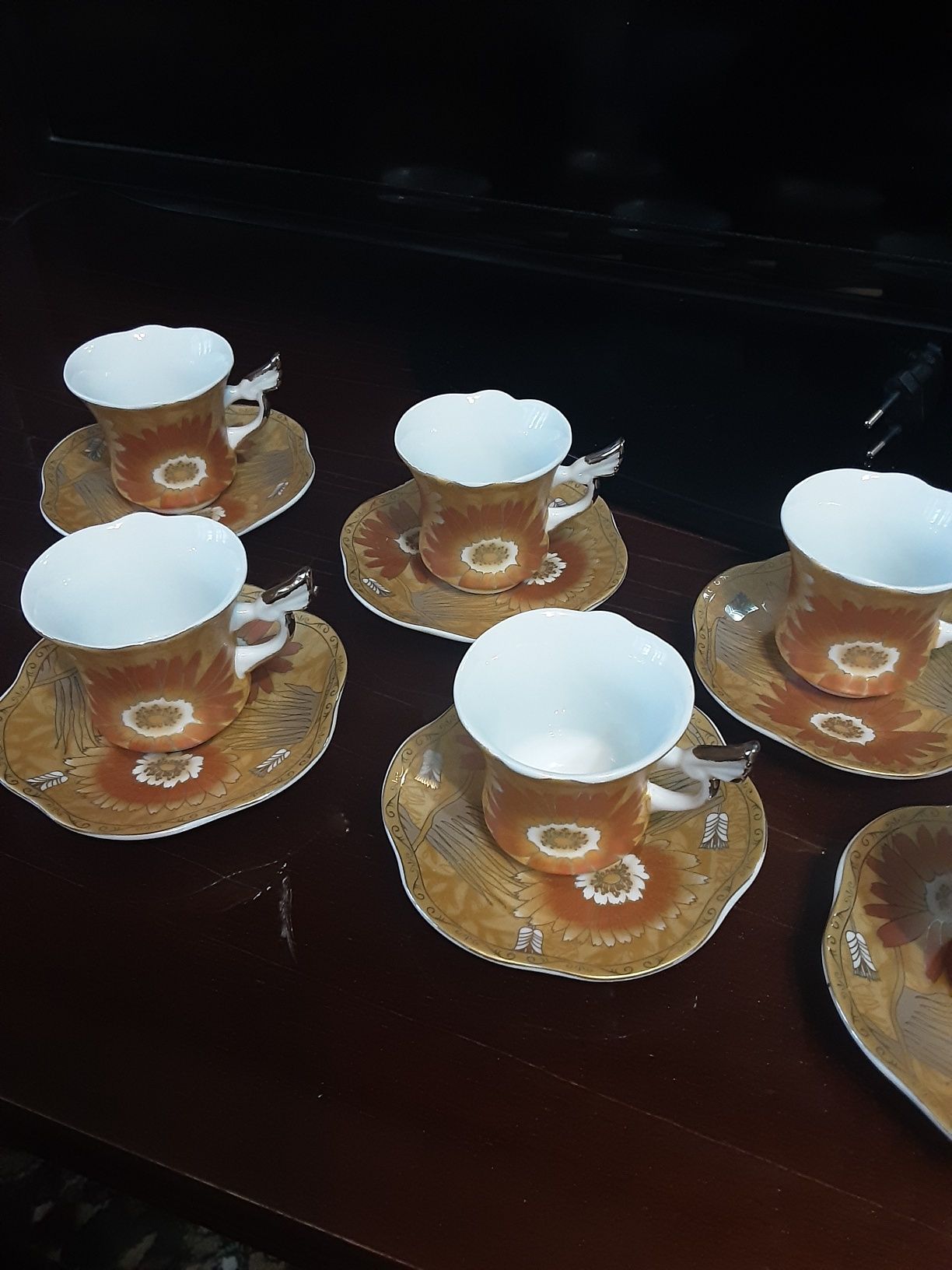 Сервиз-Чашки с блюдцами для турецкого кофе Япония 24 карата золота.