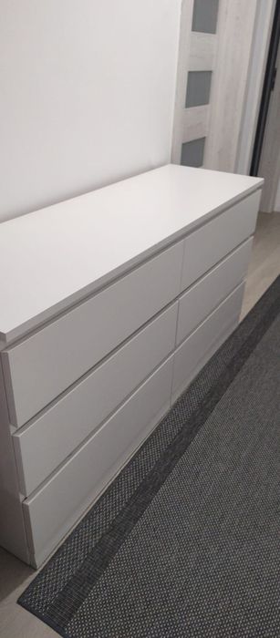 Vând comodă albă multifuncțională f. încapătoare