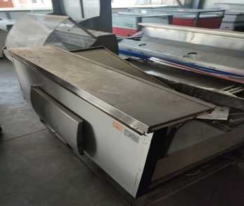 Витрина холодильная Ariada