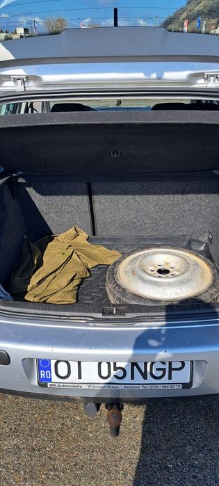 Vând golf 4 1.6 benzina si gaz