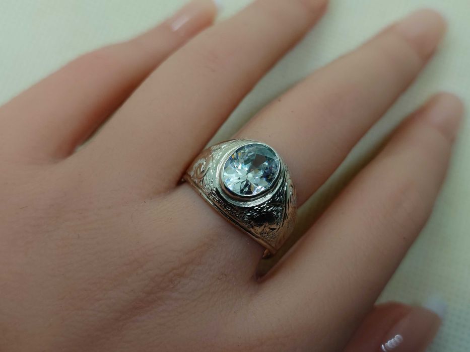 Inel din argint cu goshenit natural