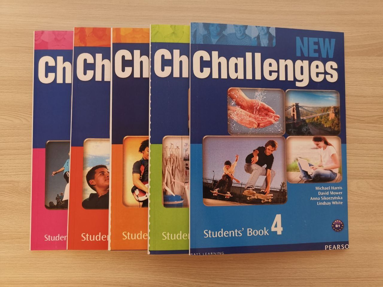 English file, Headway, Solutions