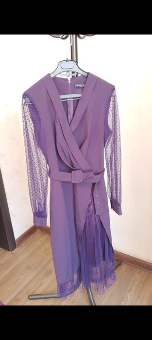 Продам женские платья