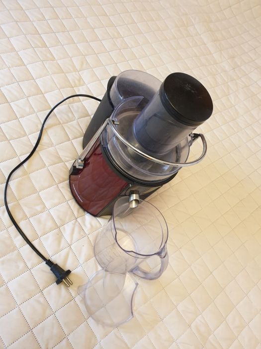 Storcător de fructe si legume Heinner