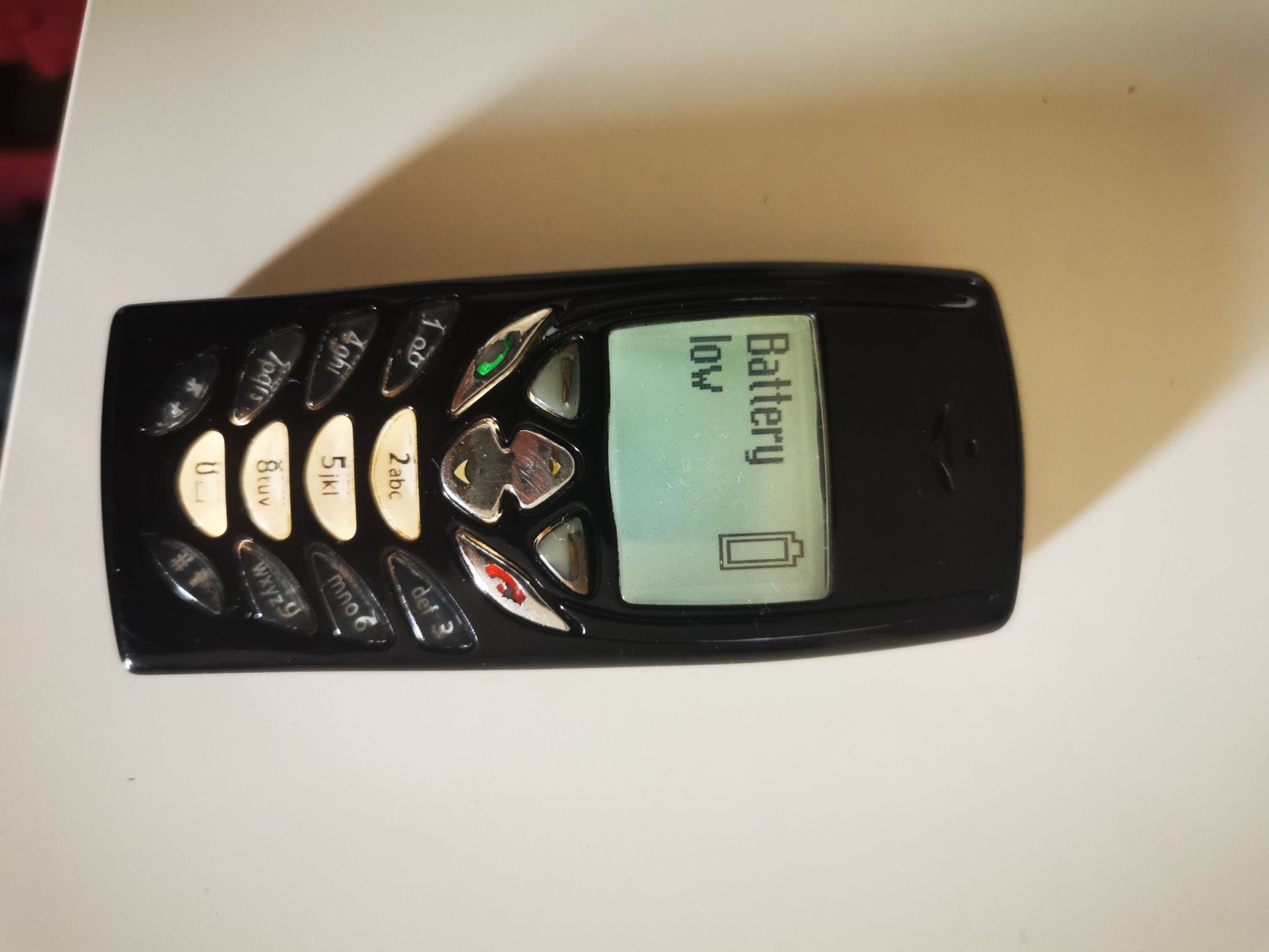 Vand Nokia 8310 telefon de colectie