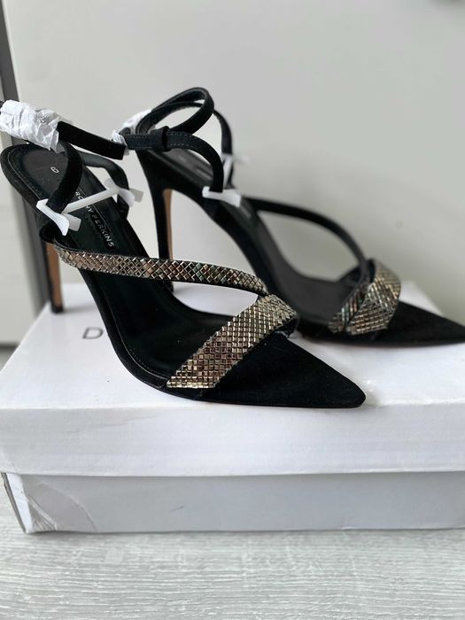 Dorothy Perkins черни сандали на ток 39