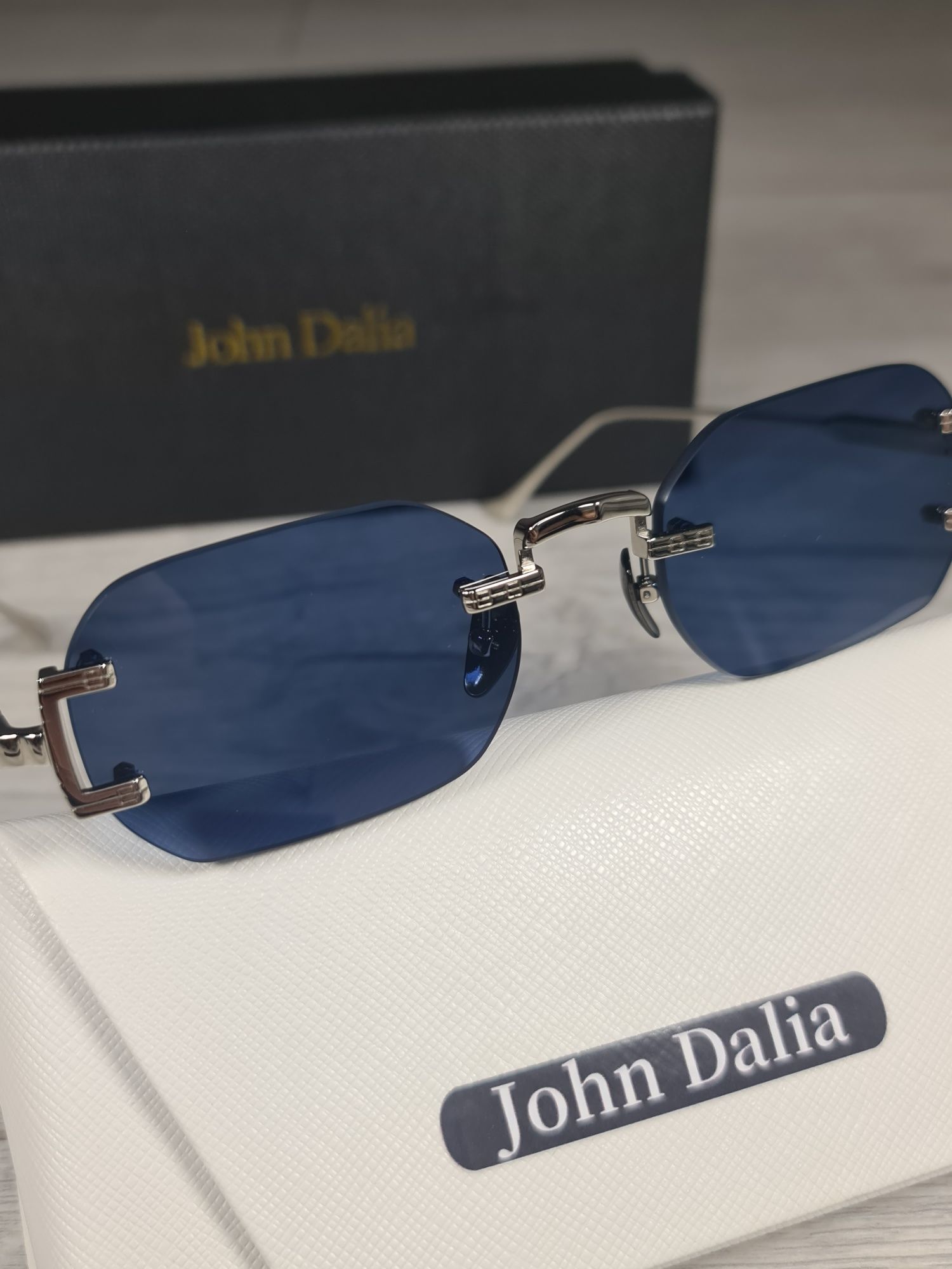 Reducere-Promotie-Discount-Oferta-Ochelari-Soare-Fara-Rama-John-Dalia