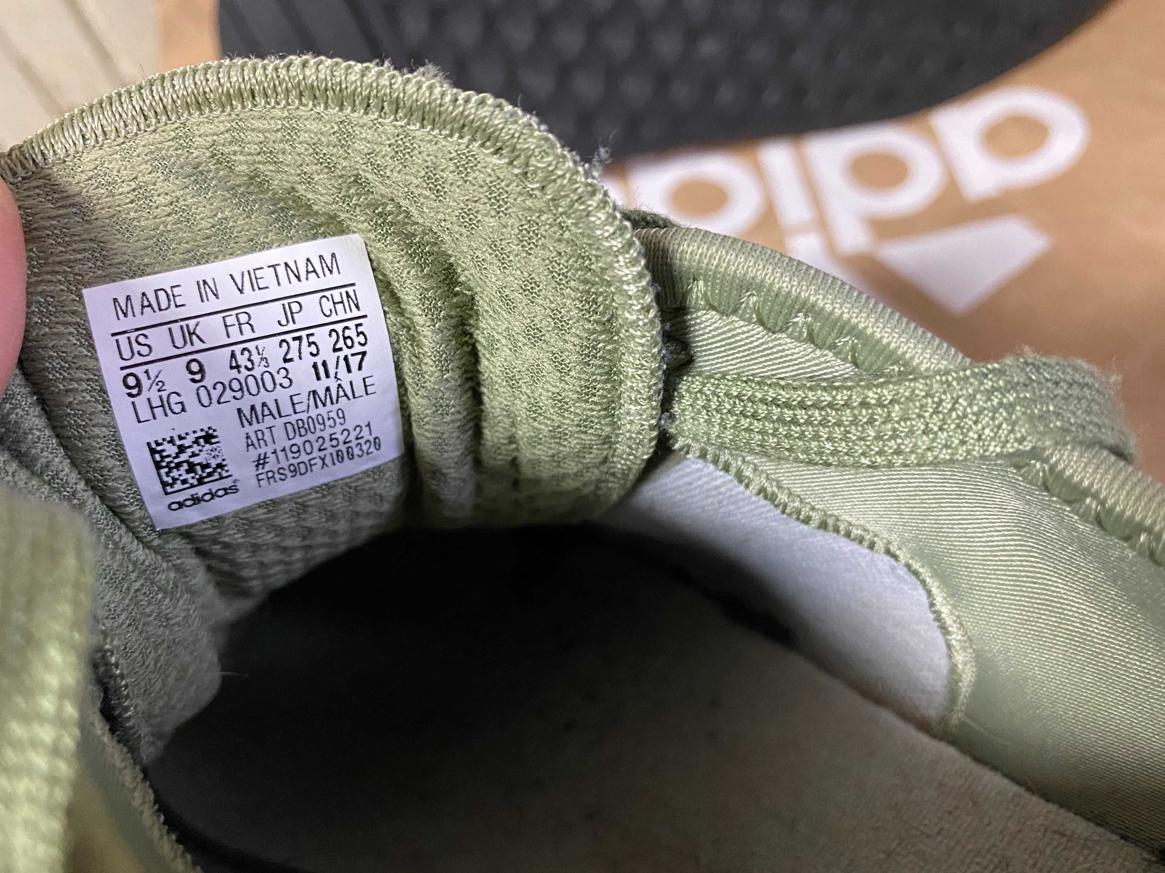 ''Adidas N-5923 Tent Green''оригинални маратонки 43 номер