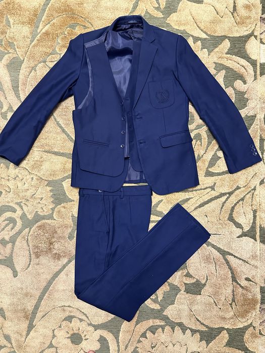 Классический костюм тройка