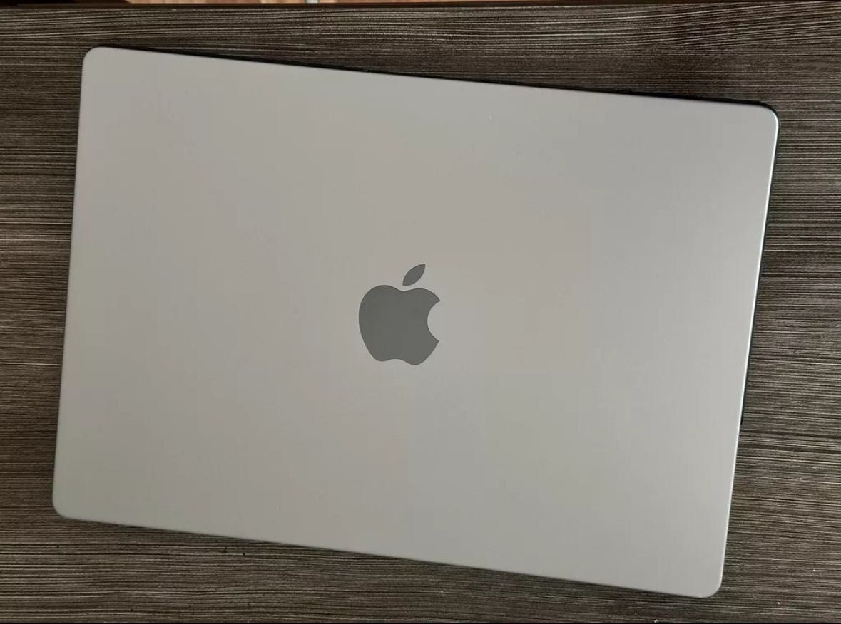 MacBook m2 pro (Отл. Состояние)