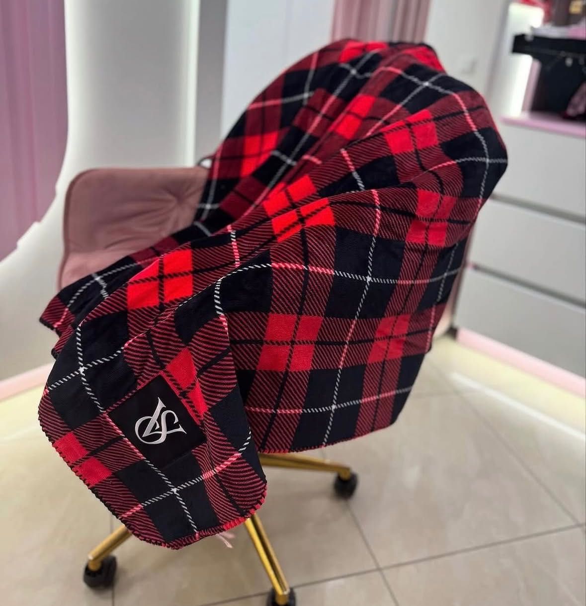 Коледно одеяло Victoria’s Secret