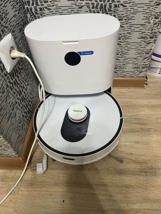 Продам roidmi пылесос робот