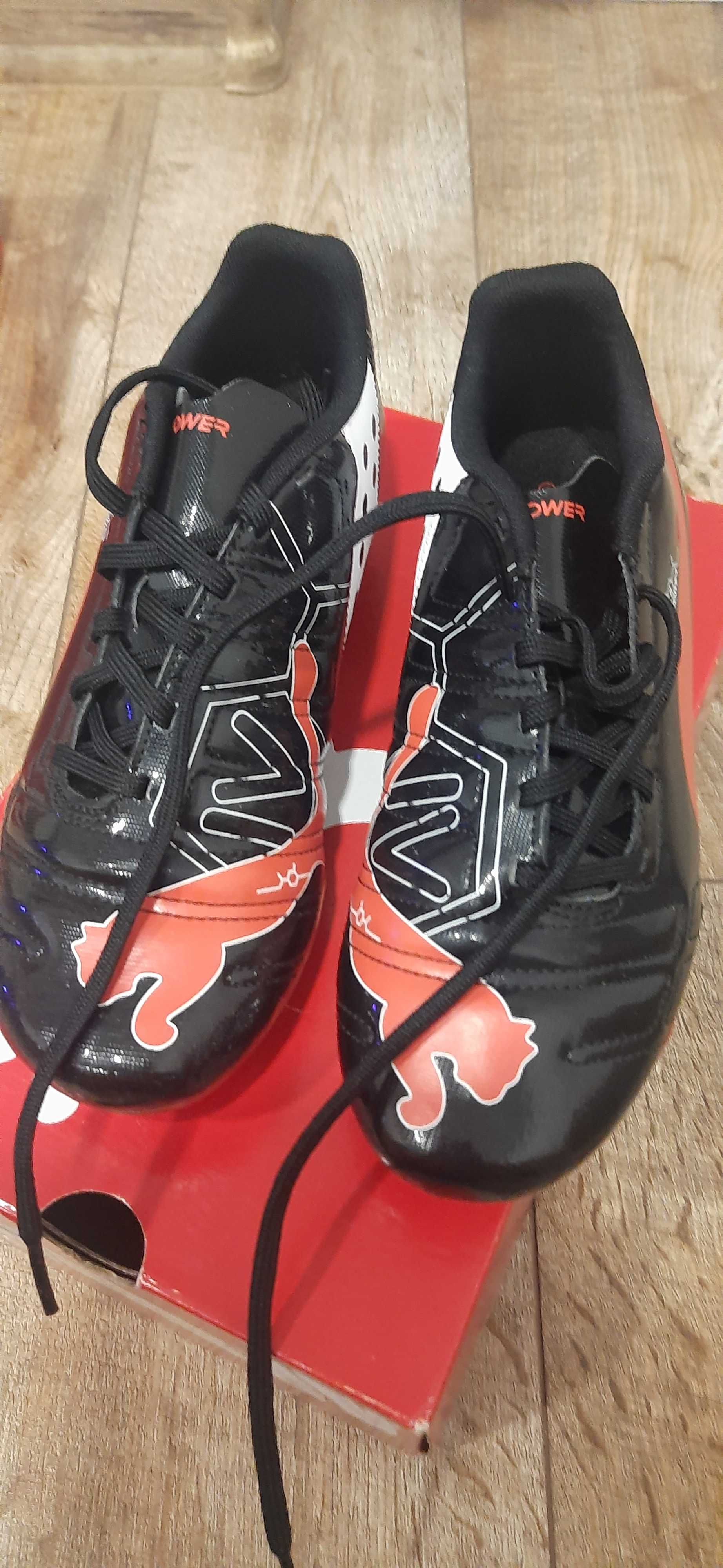 Последен брой н.38 Puma футболни обувки