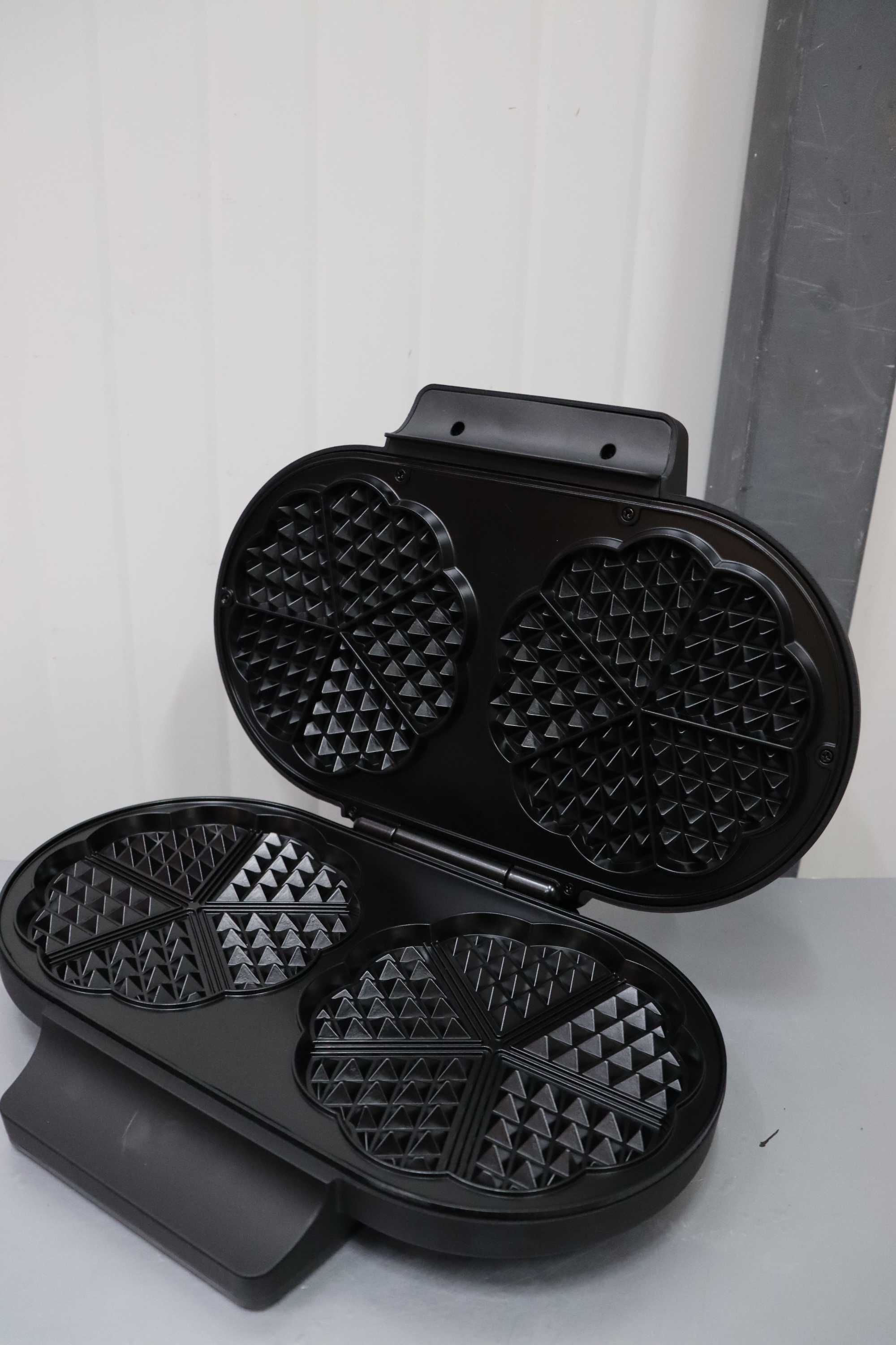 SEVERIN WA 2106 Двоен гофретник, 1200 W, Двойна гофретна чиния, Черен