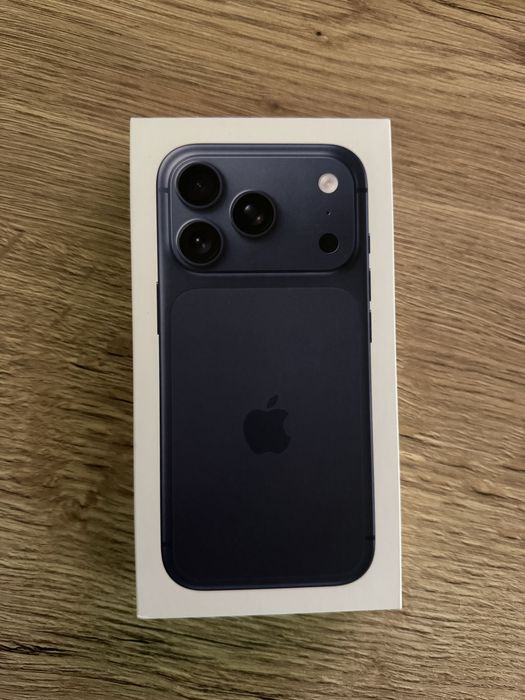 Iphone 17 pro 256 Gb sigilat,factura Deep Blue