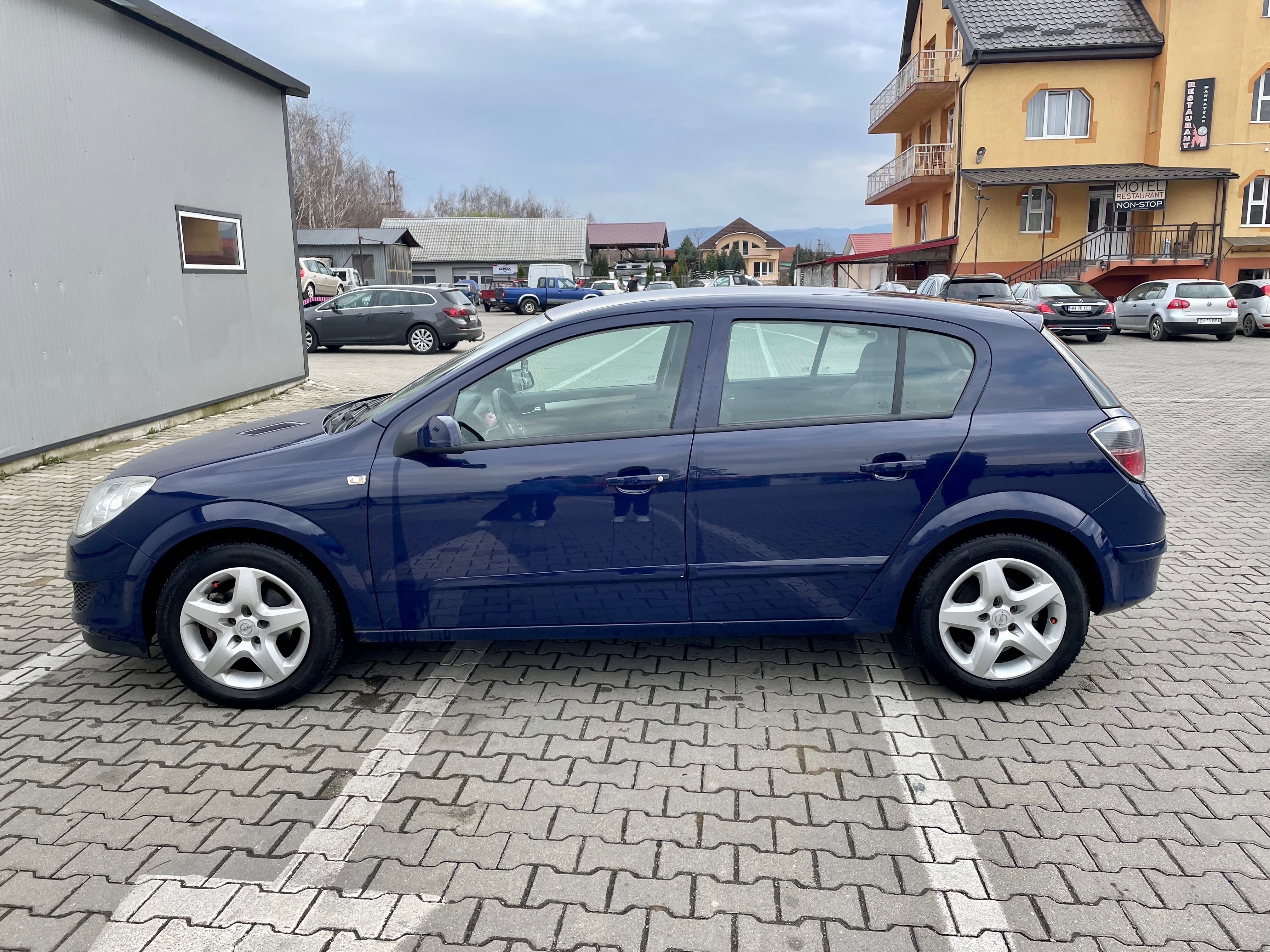 Opel Astra H 1.4 benzină, an fabricație 2007