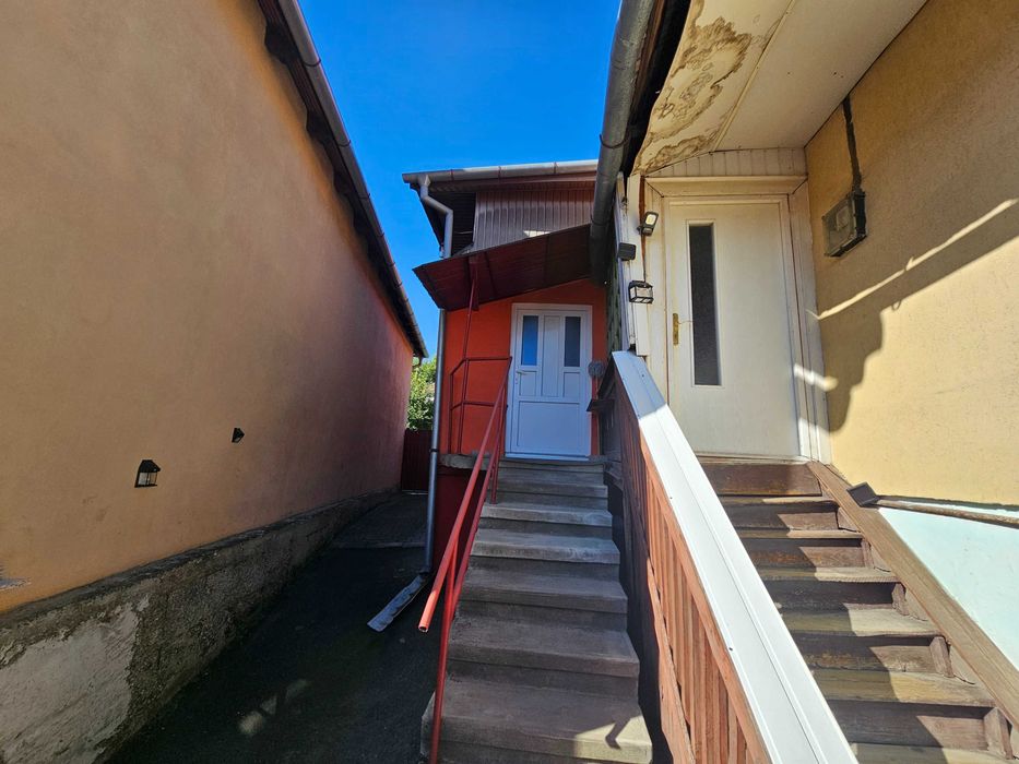 Casa in curte comuna