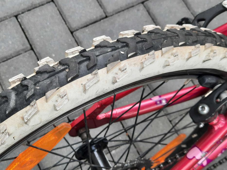 Bicicleta CUBE 200 20" fete