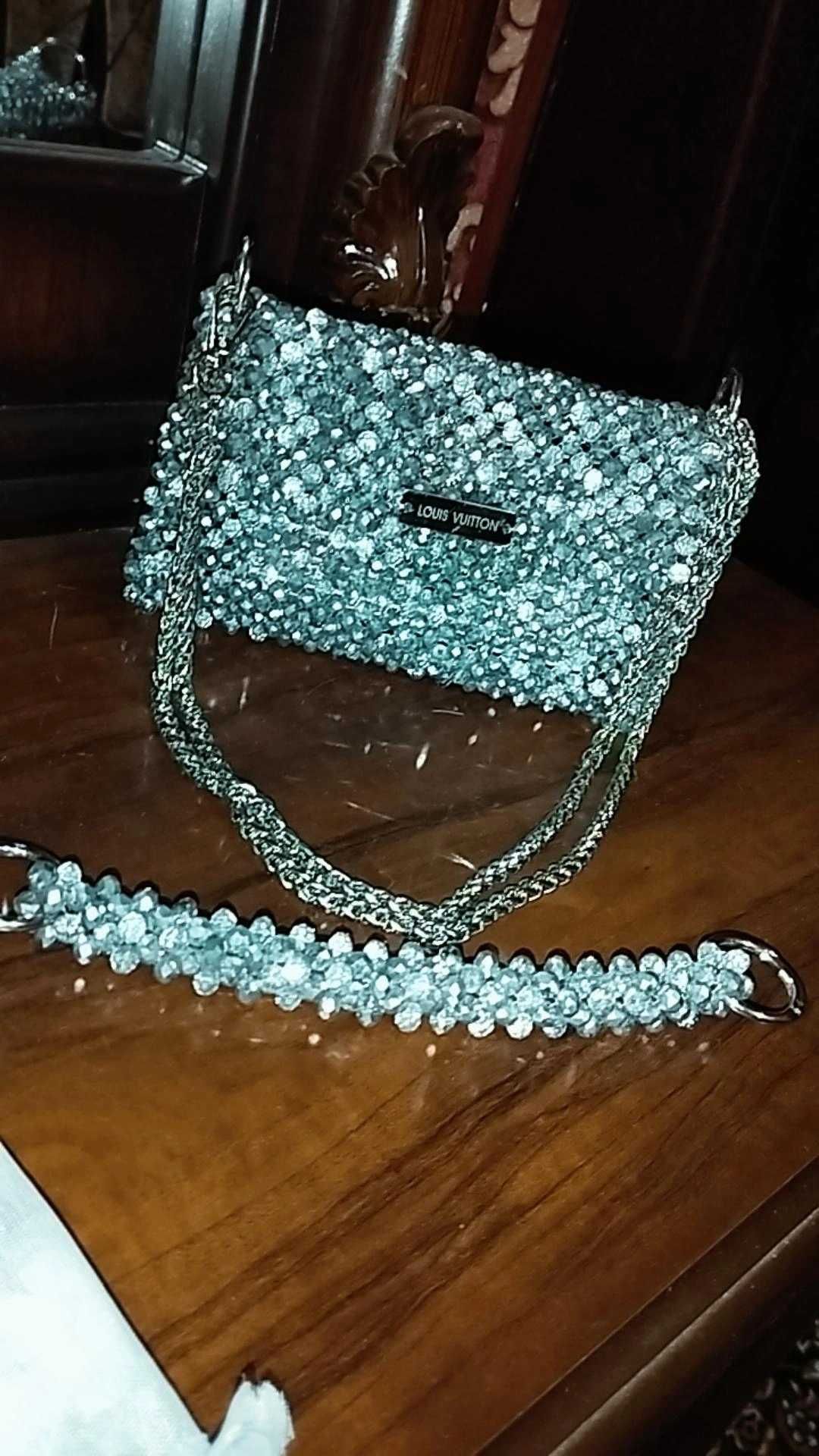 Kelinlar qizlar uchun mahsus diadema karona abadoklar, sumka yasayman