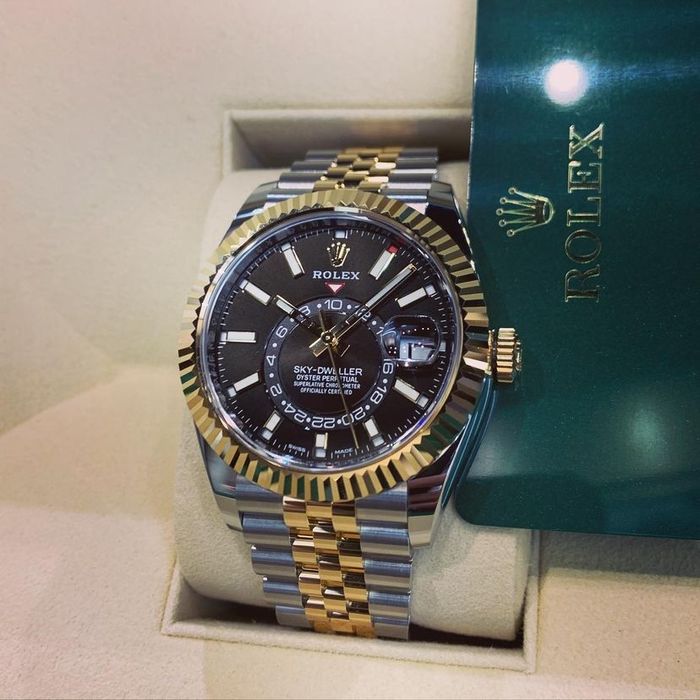 ceas rolex sky - dweller black dial bicolor