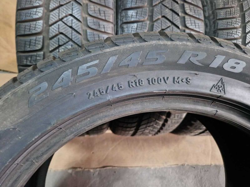 4 Pirelli R18 245/45
зимни гуми 
DOT2819