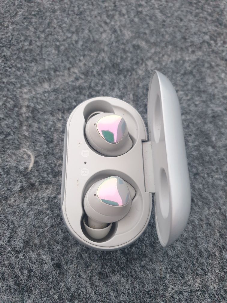 Samsung Galaxy Buds