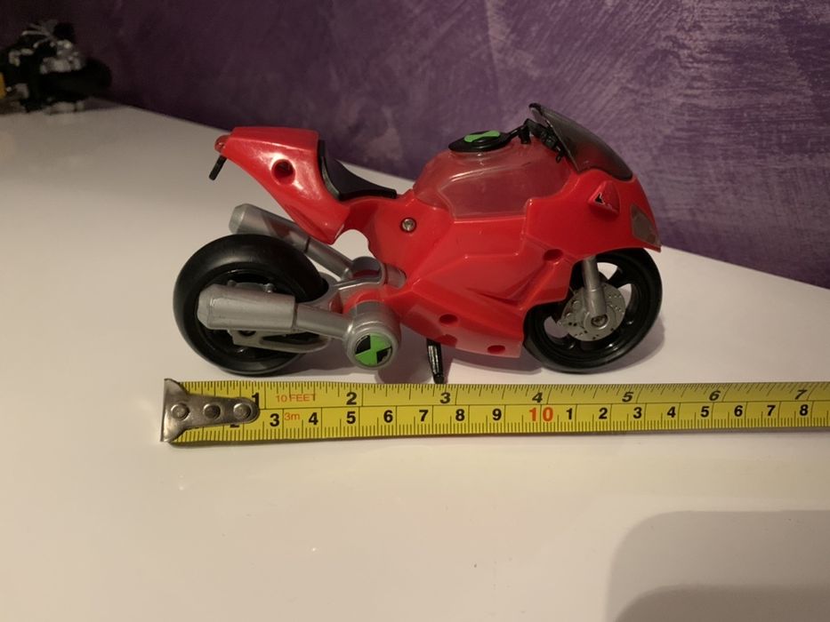 Motocicleta Ben 10