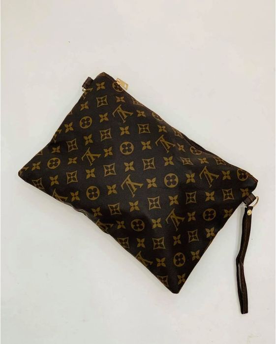 Мъжки и дамски несесери