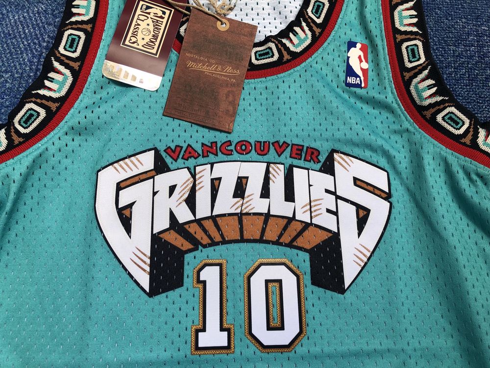 Mitchell & Ness NBA Vancouver Grizzlies 1998-99 Mike Bibby Jersey