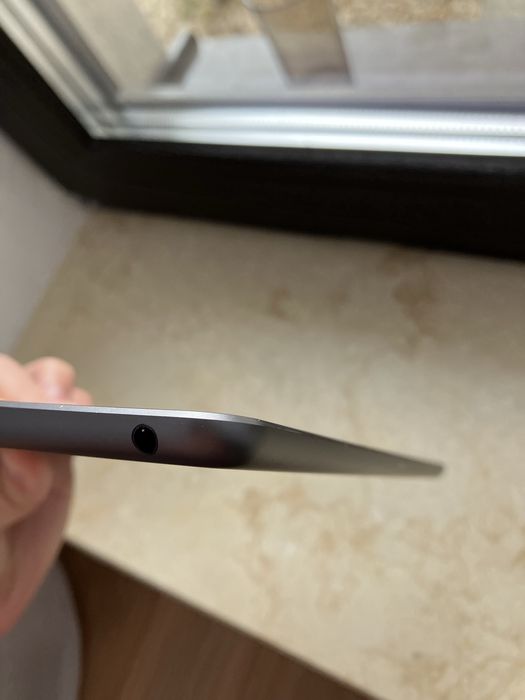 Apple iPad 10.2 (2019) baterie 100% impecabil cu bypass