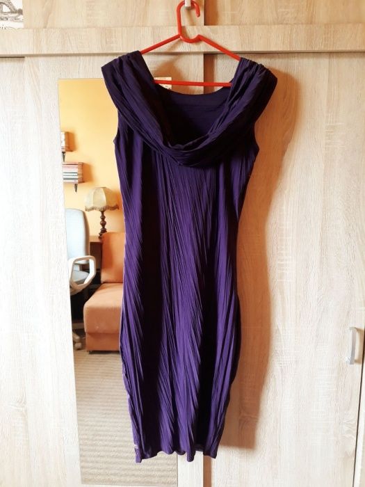 Vand rochie pictata manual