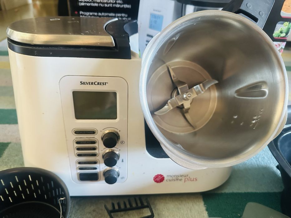 Monsieur Cuisine Plus