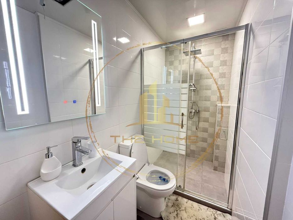 Дава се под наем Двустаен апартамент в Варна, Възраждане 2 - 70 кв.м за 400 € - Снимка #11