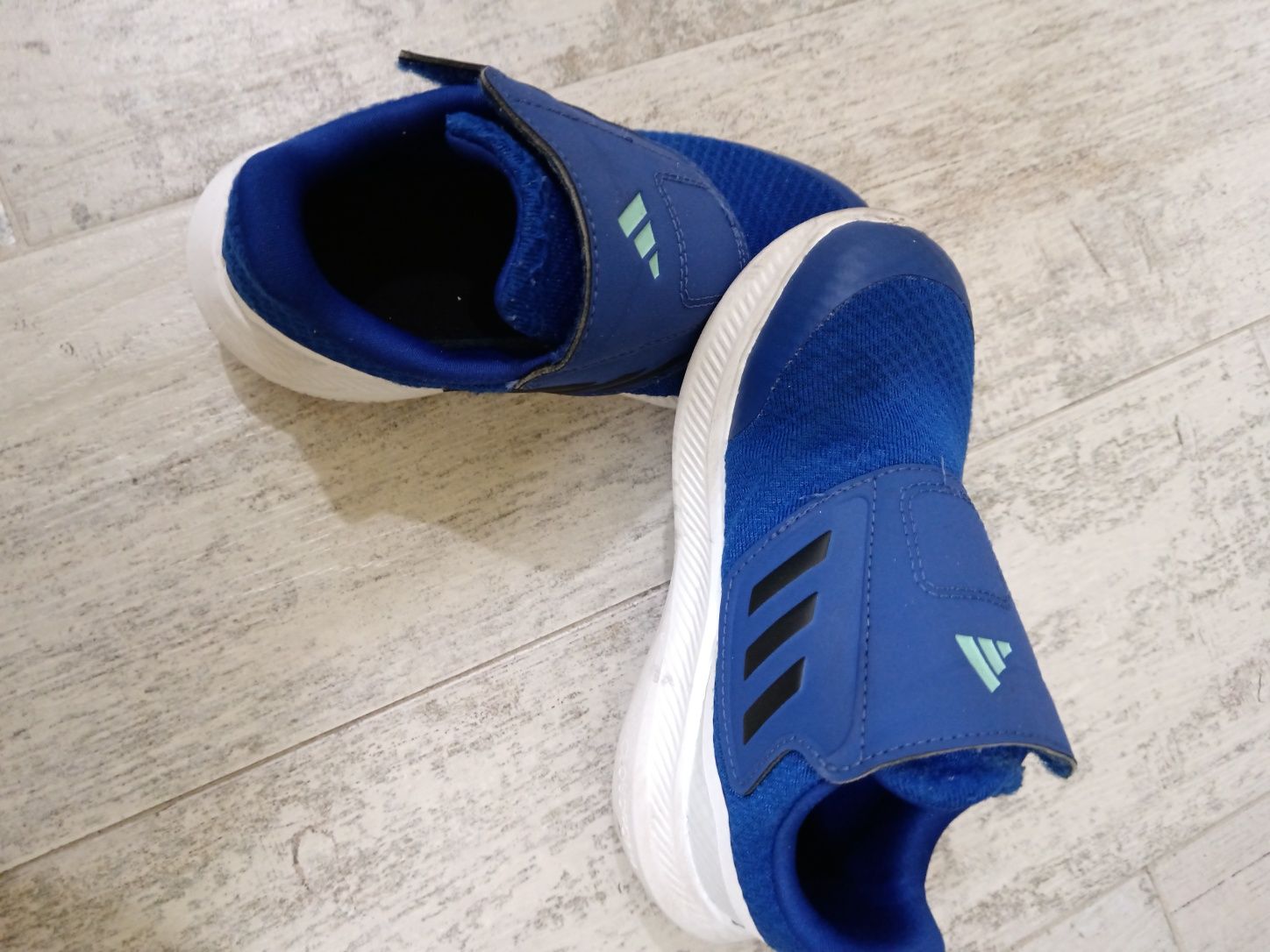 Детски маратонки Adidas 27