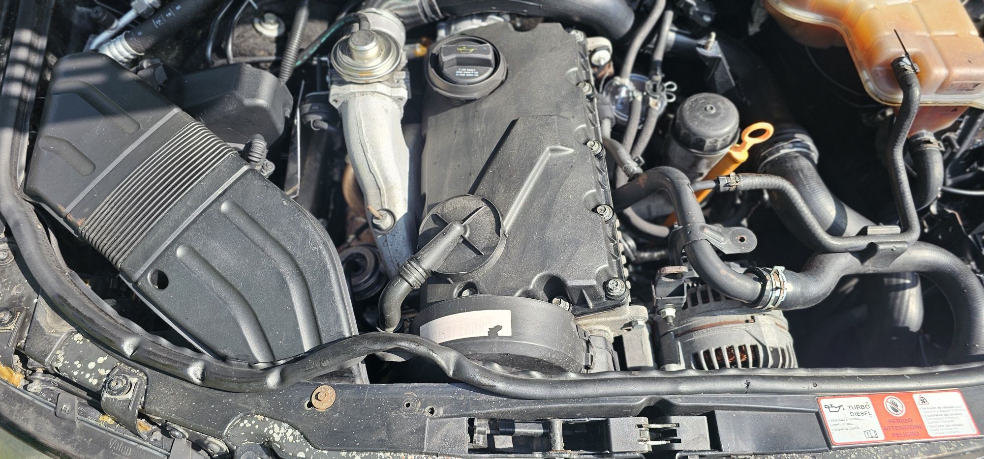 Vând piese rezultate din dezmembrarea unui audi a4 b6 1.9 tdi 6 trepte