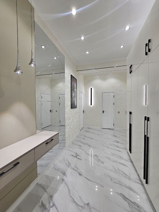 Продаю в ЖК Ракат 2 комнатная 6 из 9-ти