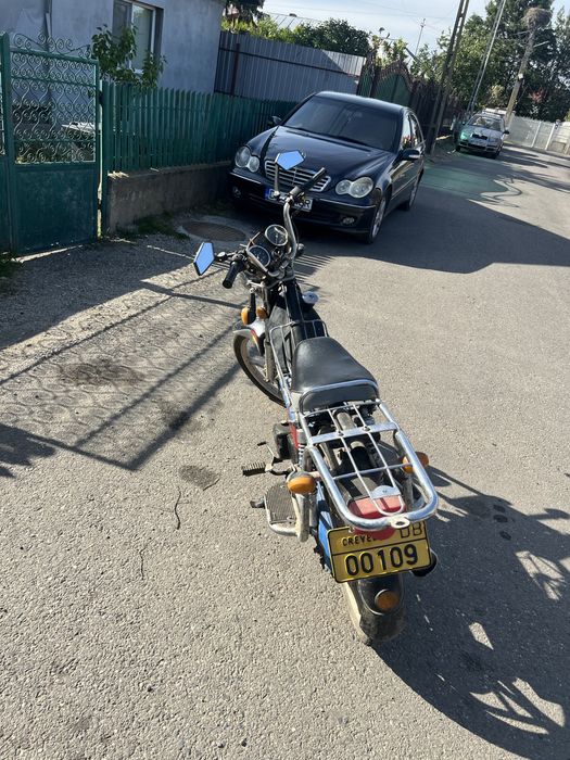 Vand/schimb moped first bike activ