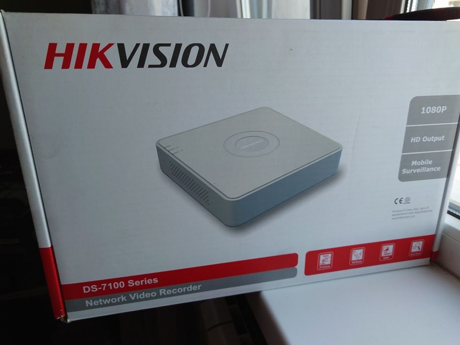 Hikvision DS-7104NI-SN/P