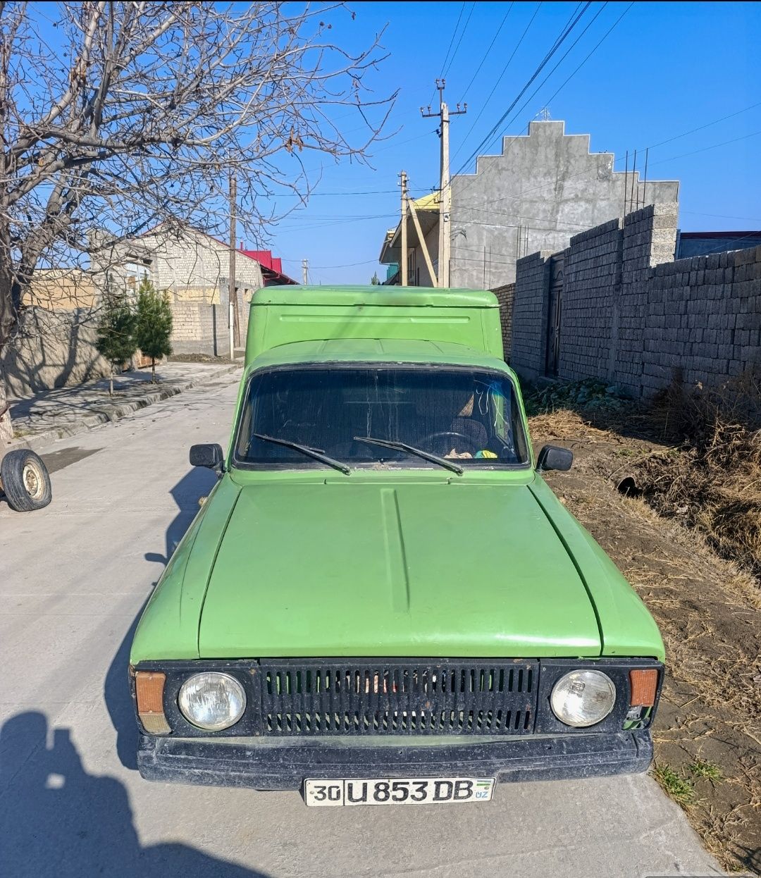 Мошина нахаду зур
