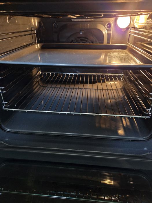 Electrolux-фурна EOB33100X