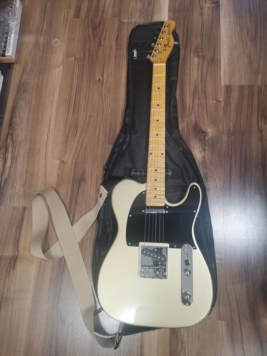 Продавам електрическа китара