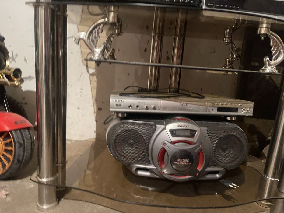 televizor dvd cvd radio komplekt