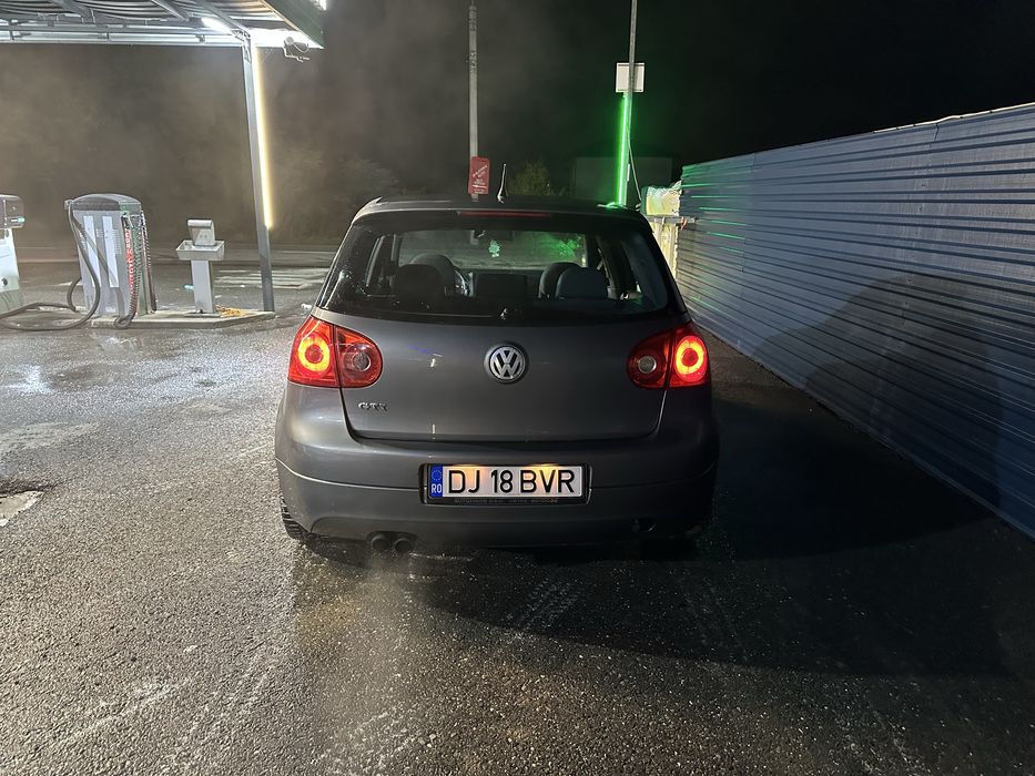 Golf 5 gti.