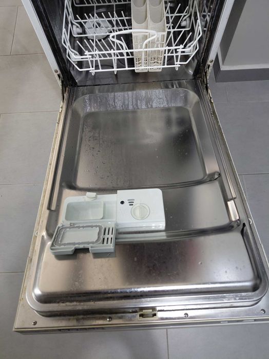 Masina de spalat vase Whirlpool