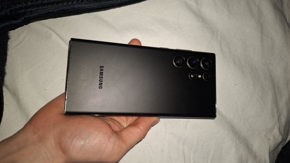 Schimb/Vand Samsung Galaxy S22 Ultra 5G