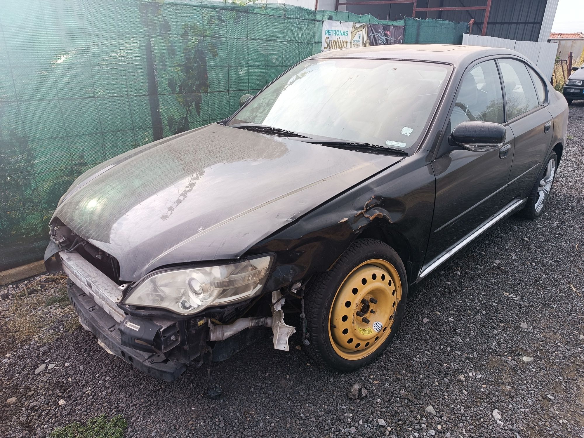 Subaru Legacy на части