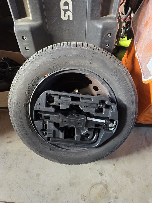 Kit roata rezerva Renault Megane 4 Michelin cric cheie